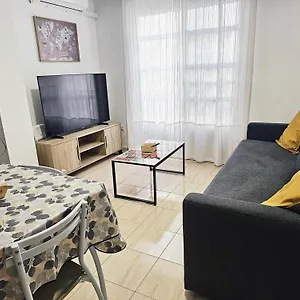 Apartment Sunlit 